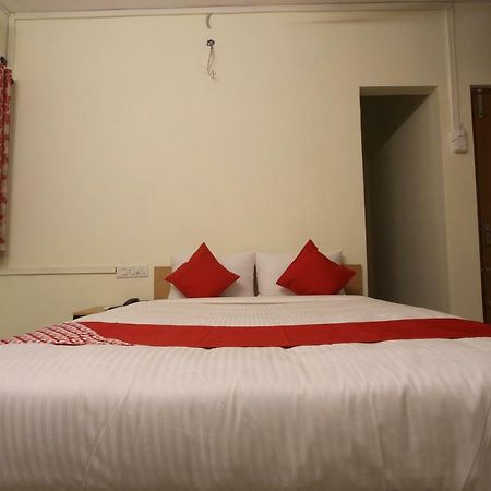 Готель Oyo Flagship 31042 Sunil Residency Коямпутур Екстер'єр фото