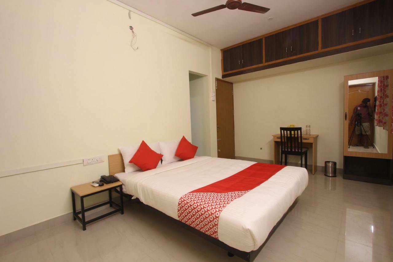 Готель Oyo Flagship 31042 Sunil Residency Коямпутур Екстер'єр фото